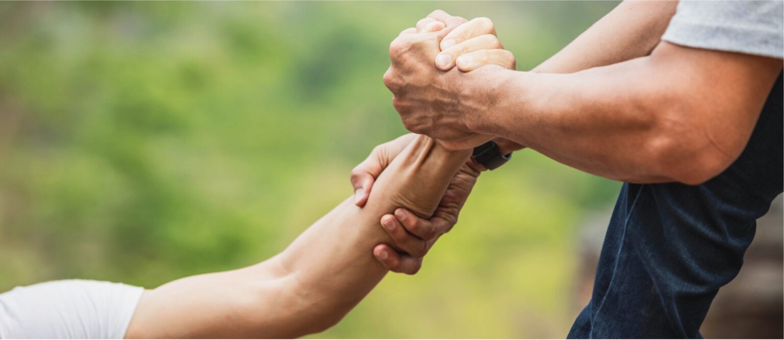 Conheço alguém que tem pensamentos suicidas – O que posso fazer?